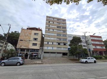 Foto 1 · Apartamento para Venda em Curitiba, Água Verde, 3 dormitórios, 3 banheiros, 1 vaga