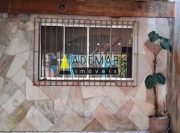 Casa · 300m² · 4 Quartos · 2 Vagas · Casa de 4 dormitórios e 2 vagas de garagem, agende sua visita agora!