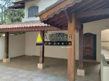 Casa · 254m² · 5 Quartos · 4 Vagas · Sobrado com 5 quartos, ideal para famílias grandes, confira agora!