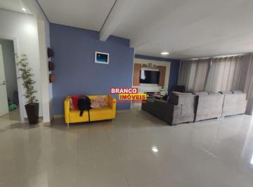 Casa · 200m² · 4 Quartos · 4 Vagas · Casa de Condomínio 3 quartos para Venda Guará II, Brasília