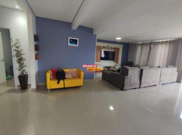 Casa · 200m² · 4 Quartos · 4 Vagas · Casa de Condomínio 3 quartos para Venda Guará II, Brasília