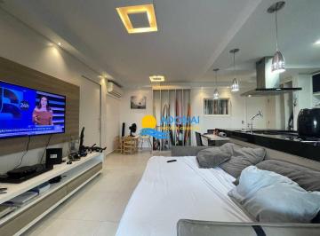 250a8e64eeb3f38d32289ac73edc2f48a400077a · Apartamento próximo à praia com vista — Pitangueiras — Guarujá