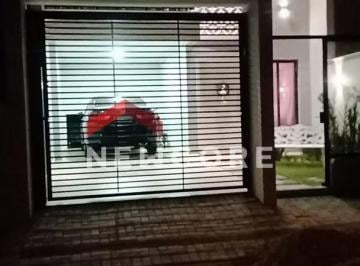 Casa · 130m² · 3 Quartos · 2 Vagas · Sobrado em  Rua Waldemar Krieger - Gravatá - Navegantes/SC