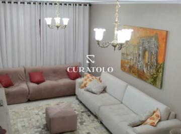 Casa · 184m² · 3 Quartos · 4 Vagas · Casa sobrado à venda no bairro da Vila Prudente, com 3 quartos, 4 vagas e churrasqueira