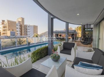 Casa · 504m² · 5 Quartos · 6 Vagas · Casa com 5 dorm (3 suítes e 2 demi-suites), 6 vagas e piscina no João Paulo.