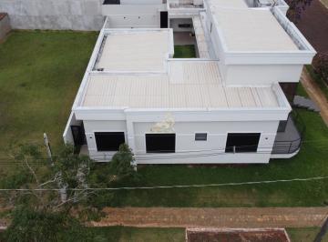 Casa · 243m² · 4 Quartos · 3 Vagas · Casa à venda - na Chácara Dom Emílio