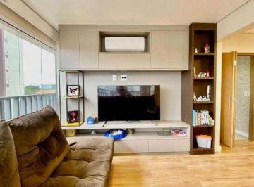 Sala · Apartamento com 192m², 4 quartos (2 suítes), 4 vagas, 2 depósitos a venda em Pinheiros, São Paulo