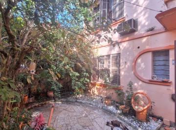 Casa · 175m² · 5 Quartos · 1 Vaga · Casa com 5 quartos no bairro Petrópolis!