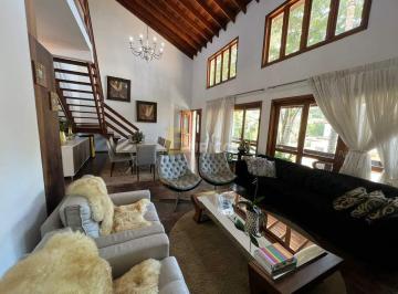Casa · 220m² · 3 Quartos · 4 Vagas · Casa sobrado a venda no condomínio Reserva dos Vinhedos 
