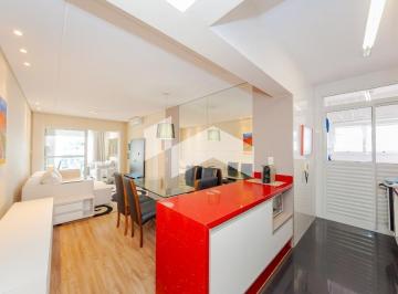 1 · Apartamento com 70 m², 2 quartos sendo 1 suíte para alugar no bairro Centro.