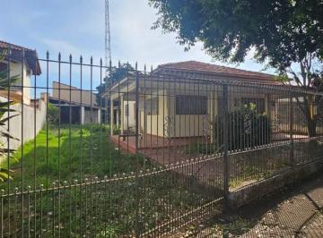 Casa · 294m² · 3 Quartos · 1 Vaga · Casa à Venda no Centro de Boituva – Terreno Amplo de 530 m². 