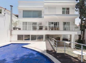 Casa · 632m² · 4 Quartos · 6 Vagas · Casa 4 suites ,Piscina no Jardim França