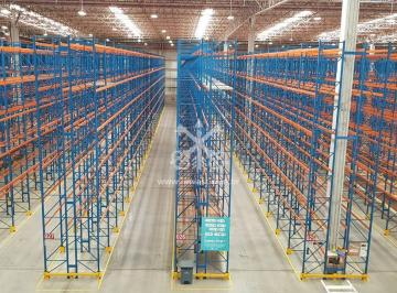 Comercial · 25488m² · 100 Vagas · Galpão em condomínio - Resende