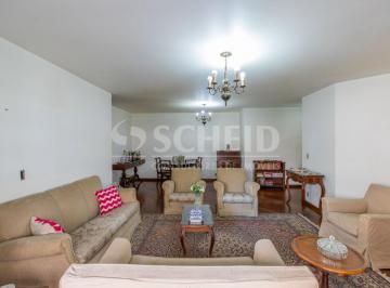 Apartamento · 146m² · 4 Quartos · 2 Vagas · Apartamento á Venda em Moema com 146m², 4 quartos sendo 1 suíte, 2 vagas.