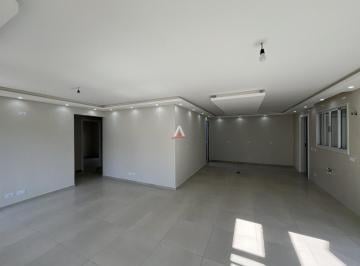 Casa · 210m² · 3 Quartos · 2 Vagas · Casa Térrea com suíte, garagem e churrasqueira. Ba
