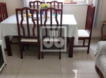Apartamento · 70m² · 2 Quartos · IMPECÁVEL APARTAMENTO DE 2 QUARTOS REFORMADO TRAVESSA RIO COMPRIDO