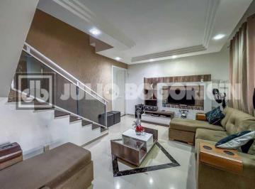 Casa · 321m² · 3 Quartos · 1 Vaga · Venda - Tijuca - Casa - 3 Quartos sendo 3 suítes - Piscina - Churrasqueira - No