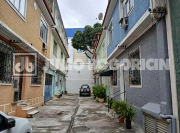 Apartamento · 60m² · 2 Quartos · 1 Vaga · ótima localização, casa 2 quartos e vaga..