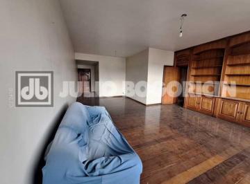Apartamento · 130m² · 3 Quartos · 1 Vaga · Apartamento, andar alto, 3 quartos (suíte), vaga de garagem escriturada. Próxim