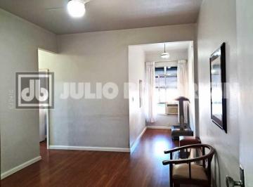 Apartamento · 65m² · 2 Quartos · ÓTIMA PLANTA COM DEPENDENCIAS REVERTIDA ! PORTARIA 24 HS !!