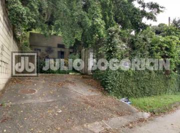 Comercial · 220m² · 5 Vagas · Vargem pequena Excelente localização galpão comercial 220m2