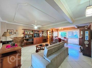 b179c274 · Casa, 4 dormitórios, 250 m², em Ipanema