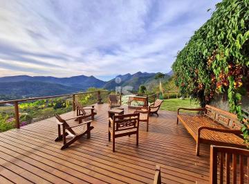 Casa de 4 quartos, Petrópolis · Casa em Itaipava, uma belíssima vista para as montanhas