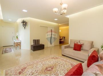 Casa · 500m² · 3 Quartos · 6 Vagas · Sobrado à Venda em Localização Privilegiada - Jardim Maria Estela