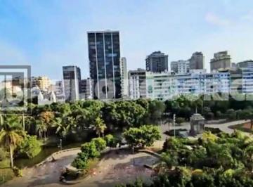 Apartamento · 243m² · 3 Quartos · 1 Vaga · Maravilhosa Cobertura reformada, frente N.S. da Paz, linda vista, terraço com ch