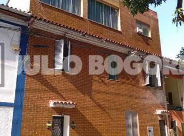 Casa · 200m² · 5 Quartos · 3 Vagas · Oportunidade ! Casa triplex 5 quartos de Vila em Botafogo. Venha conhecer !
