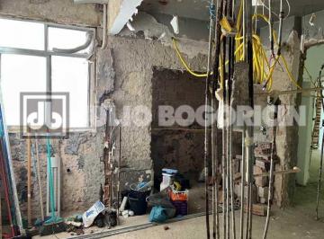 Apartamento · 180m² · 3 Quartos · Imóvel no Leme Oportunidade para obra
