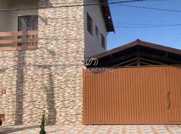 Foto 01 · Casa à venda em Tremembé-SP: 3 quartos, 3 suítes, 1 sala, 4 banheiros, 2 vagas de garagem, 290 m² no