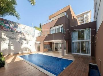 Casa · 495m² · 3 Quartos · 3 Vagas · Casa para locação na Rua Henrique Martins, com 495m², 03 suítes e 03 vagas de garagem.