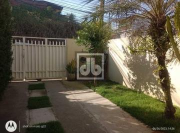 Casa · 186m² · 3 Quartos · 1 Vaga · Magnífica casa duplex- venda- varanda- 3 quartos com 1 suíte- área interna e ext