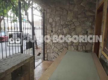 Casa · 341m² · 4 Quartos · Casa a venda no Encantado - 341m² - Frente de rua - Varandas - Terraço com pisci