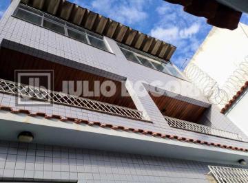 Casa · 366m² · 4 Quartos · 2 Vagas · Magnífica Casa de rua - Triplex - Méier- Venda-4 quartos com 1 suíte- Terraço co