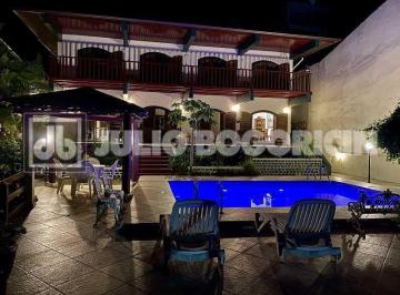 Casa · 493m² · 4 Quartos · 6 Vagas · Barra da Tijuca- Casa-493m²- 4 quartos-2 suites-4 varandas-6vgs-piscina