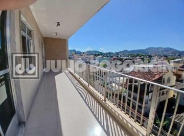 Apartamento · 102m² · 2 Quartos · 1 Vaga · Apartamento Na Taquara Com 102m²| 2 Quartos Mais Dep. e Varanda