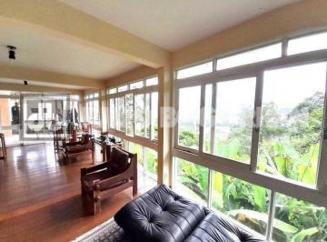 Casa · 448m² · 6 Quartos · 4 Vagas · Casa em Condomínio - Tríplex / Residencial / Village das Pedras / Itanhangá