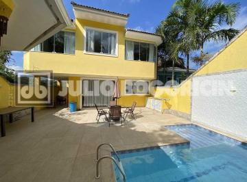 Casa · 245m² · 3 Quartos · 2 Vagas · Casa em Condomínio - Duplex / Residencial / Taquara , toda modernizada, piscina