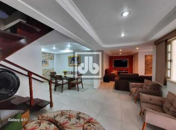 Casa · 594m² · 4 Quartos · 2 Vagas · Taquara - Jacarepaguá - Linda casa em condomínio, Bucólico -  04 quartos -  02 s