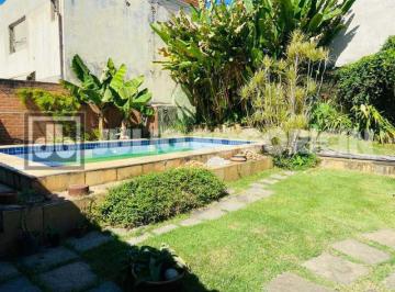 Casa · 191m² · 3 Quartos · Residencial / Anil