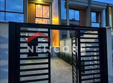 Casa · 105m² · 3 Quartos · 2 Vagas · Sobrado em Servidão Maria Emília da Silva - Ingleses do Rio Vermelho - Florianópolis/SC