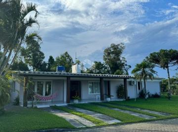 516199_i669194zsHZan1_516199660728bfb6369.jpg · Casa de Condomínio com 4 dormitórios e área para churrasco externo, 177m2