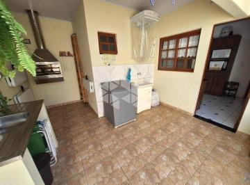 674729_i617896p3_67472967659369c60c2.jpg · Casa2 quartos e duas vagas  à venda no Beco Sete, no bairro São José, em Esteio.