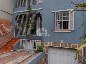 Casa com 5 dormitórios no Petrópolis (43) · Casa de 300 m2º muito bem localizada! Bairro Petrópolis.