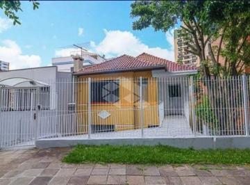 Casa · 261m² · 7 Quartos · 3 Vagas · Casa em PETRÓPOLIS