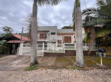 Casa · 181m² · 3 Quartos · 2 Vagas · Casa em RENASCENÇA