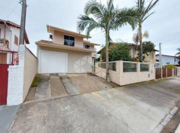 Casa · 241m² · 5 Quartos · 3 Vagas · Casa em PASSA VINTE