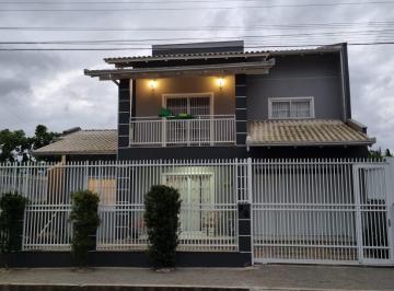 Casa de 3 quartos, Balneário Piçarras · lindo sobrado sozinho no quintal com piscina a poucos passos da praia